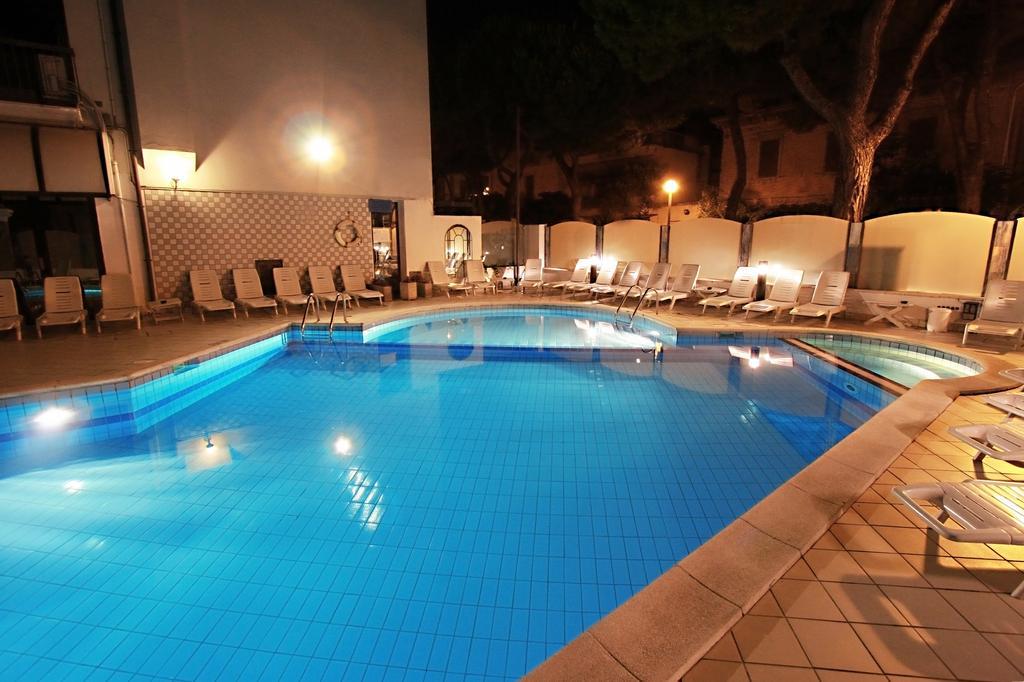 Hotel Atrium Rimini Exteriér fotografie